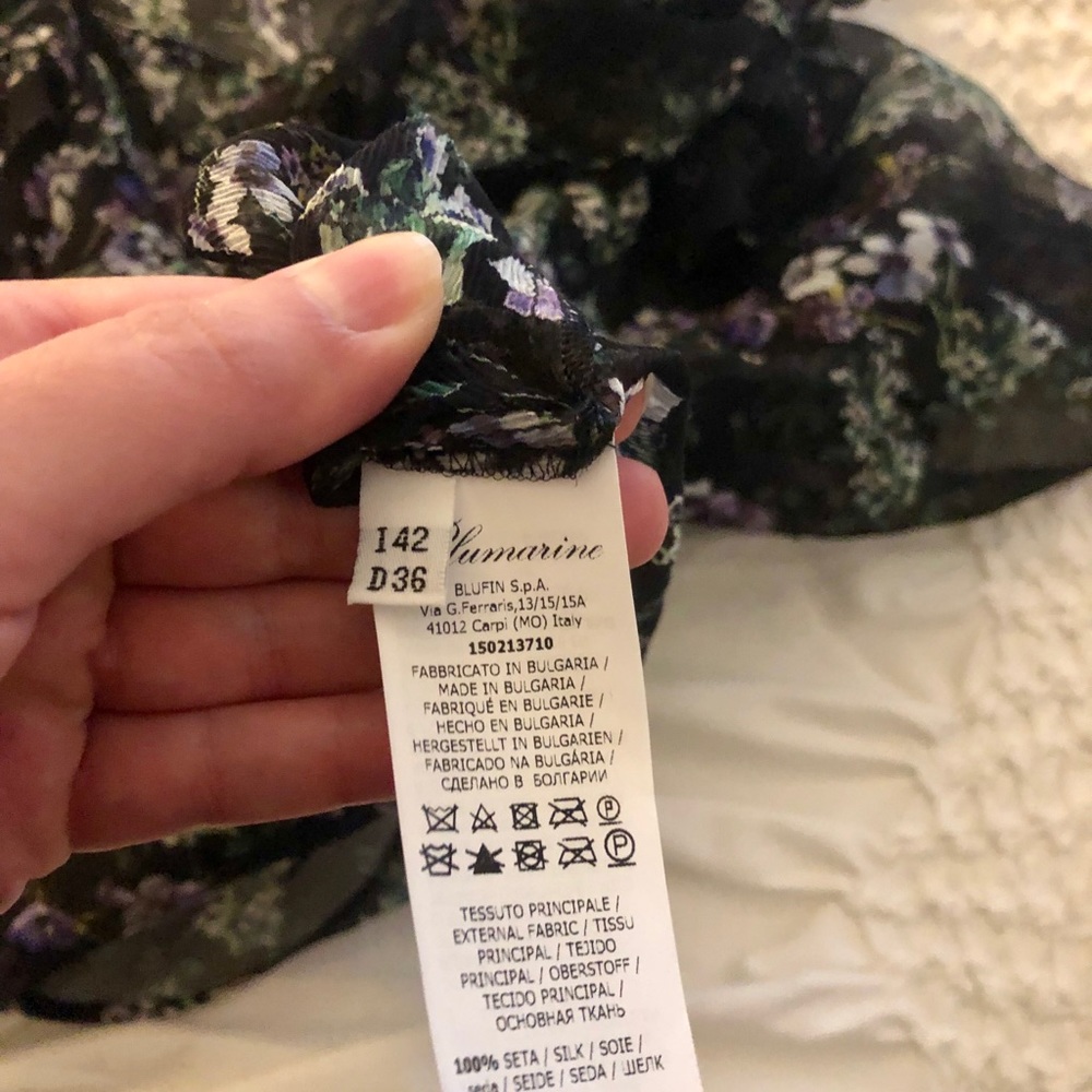 Black Blumarine cold shoulder shirt. Size 6. NWOT. - Picture 5 of 7